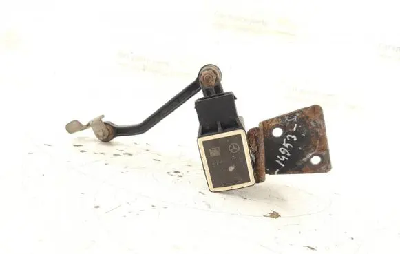 Mercedes-Benz GL X164 Air suspension front height level sensor 0105427717 1643280140