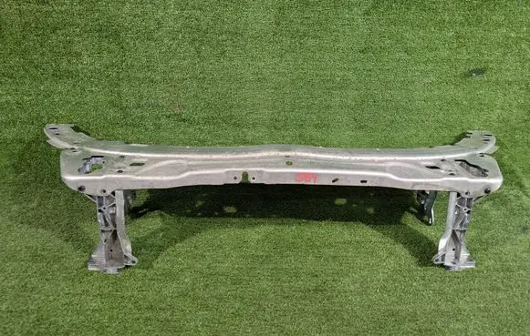 Mercedes-Benz C W205 Radiator support slam panel A2056204201
