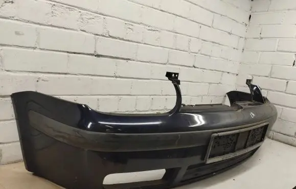 Volkswagen Golf IV Front bumper