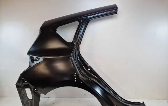 Toyota Auris E180 Rear arch 