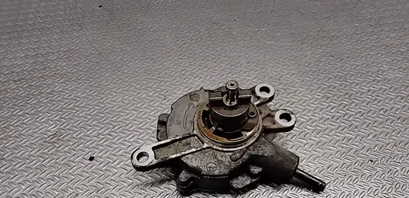 Toyota Corolla E160 E170 Vacuum pump