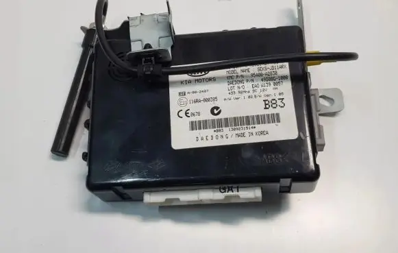 KIA Ceed Trunk lid opening control unit 