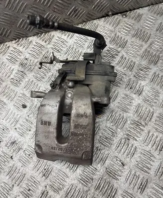 BMW 5 G30 G31 G38 Rear brake caliper 53019C