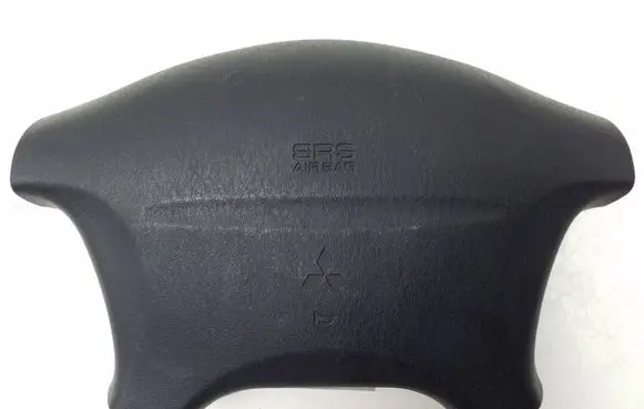 Mitsubishi Carisma Steering wheel airbag MR740922