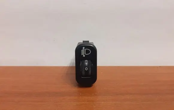 Mercedes-Benz Sprinter W906 Headlight level height control switch 9988 9068260038