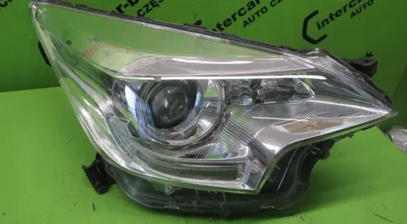 Toyota Verso Headlight/headlamp
