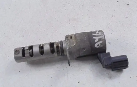 Toyota Aygo AB10 Camshaft position sensor 30Q010
