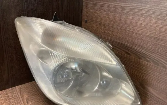 Mercedes-Benz Sprinter W906 Headlight/headlamp A9068200261 9068200261