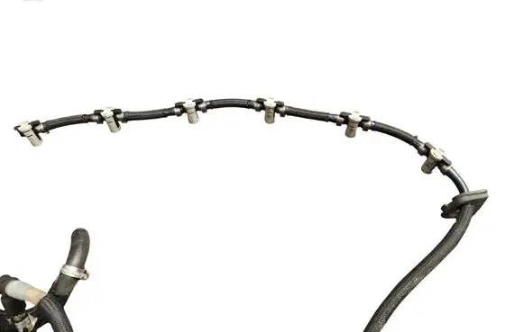 BMW 5 GT F07 Fuel injector supply line/pipe 779999802 7799998