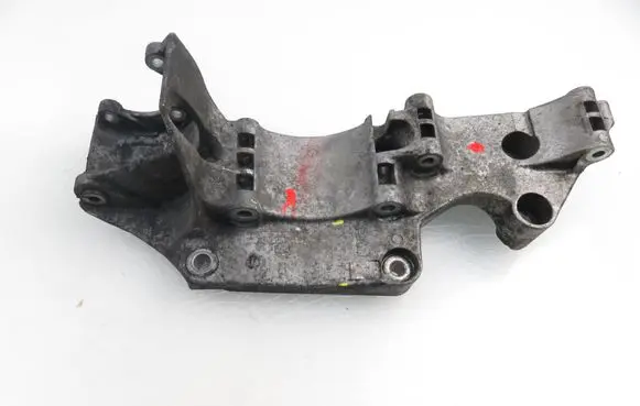 Volkswagen Bora Generator/alternator bracket R045903143C