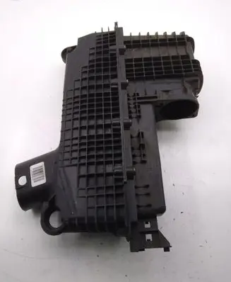 Renault Kangoo I Air filter box 8200298161