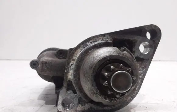 Volkswagen Golf VI Starter motor 02Z911023E