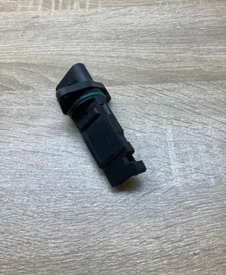 Volkswagen Polo IV 9N3 Mass air flow meter F00C2G2049