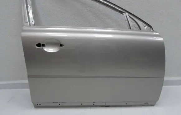 Volvo V70 Front door 49873