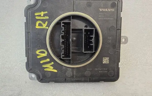 Volvo XC90 Headlight ballast module Xenon 31427787