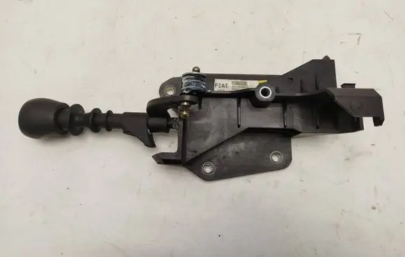 Opel Combo D Gear shifter/selector 553468290E