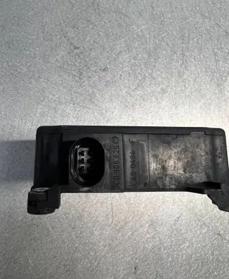 Audi A4 S4 B6 8E 8H Turbo solenoid valve 3C0906625