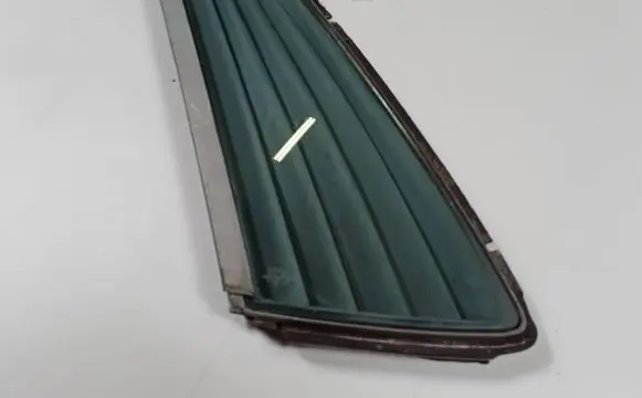 Mercedes-Benz SL R107 Front vent window/glass (coupe) 
