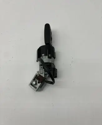 Peugeot 5008 Ignition lock