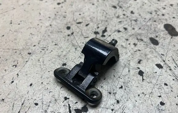 Volkswagen Golf IV Tailgate/trunk/boot hinge 