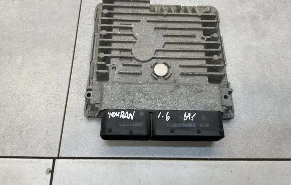 Volkswagen Touran II Engine control unit/module 03L906023PG