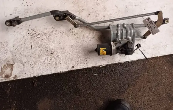 Renault Scenic II - Grand scenic II Front wiper linkage 
