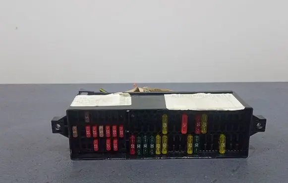 Volkswagen Jetta VI Fuse box set