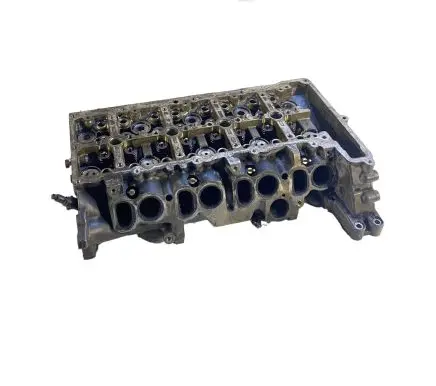 BMW 1 E81 E87 Engine head 7797678