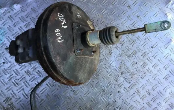 Peugeot 406 Brake booster 9631688280