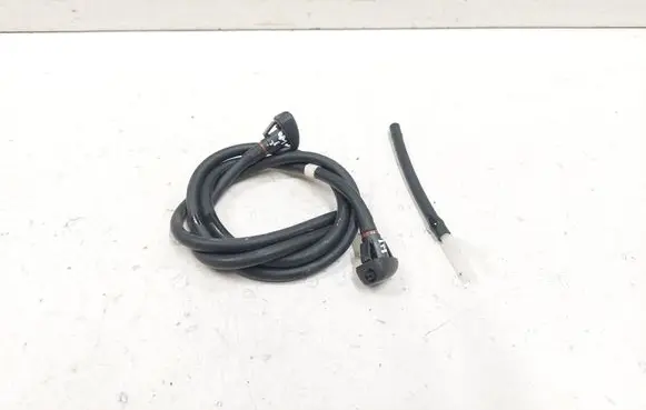 Mitsubishi Outlander Windshield washer spray nozzle 
