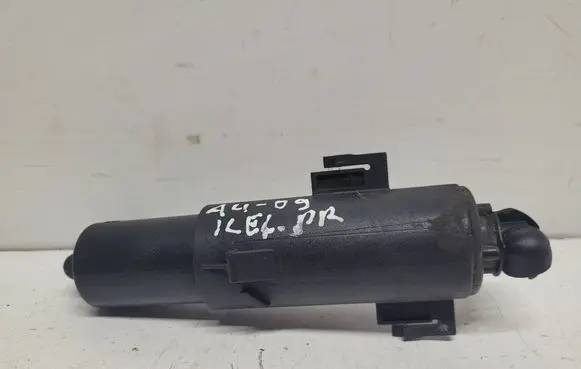 Audi A4 S4 B8 8K Headlight washer spray nozzle 8K0955102A 1004844
