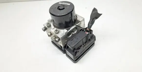 Volvo XC60 ABS Pump 30681619 P30681619 8G9N2C405AC