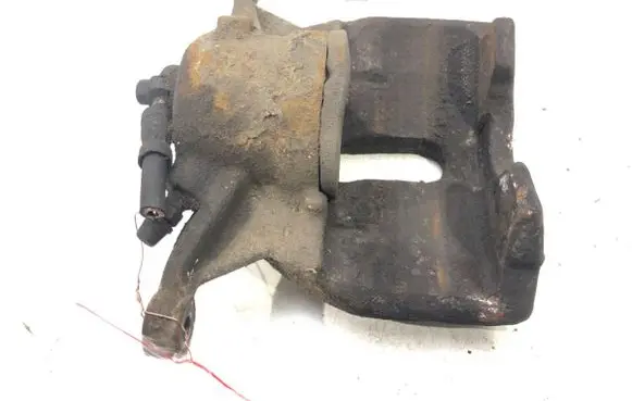 Volkswagen Golf VII Front brake caliper