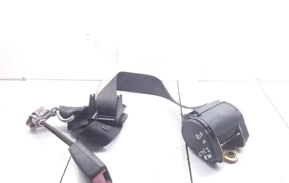 Mercedes-Benz E W210 Rear seatbelt 2108601385 560177600A