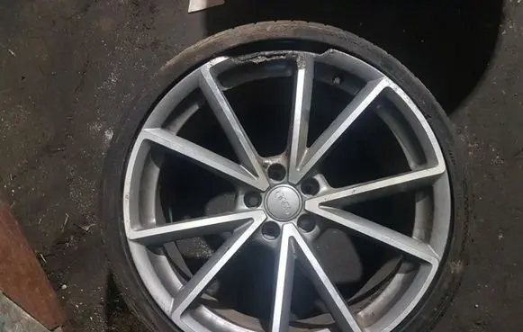 R20 alloy rim