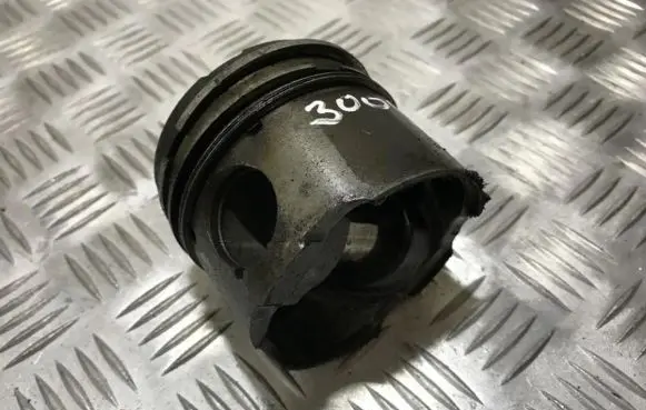 Piston