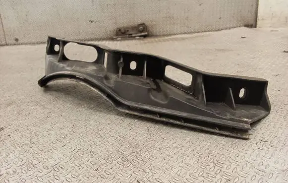 Volkswagen PASSAT B6 Headlight/headlamp mounting bracket 3C0807889