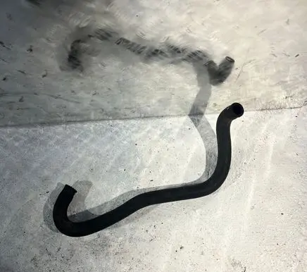 Volvo XC90 Engine coolant pipe/hose 30645082