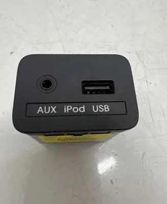 KIA Sportage USB socket connector 961103W500
