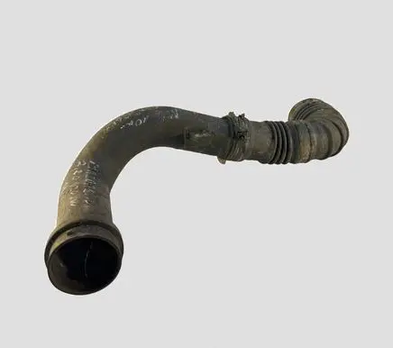 Mazda 6 Air intake hose/pipe R2AA13231