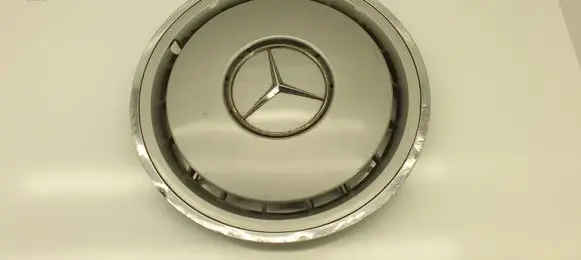 Mercedes-Benz E W124 R15 wheel hub/cap/trim 1244010924