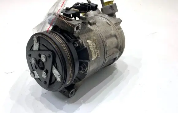 Volvo XC60 Air conditioning (A/C) compressor (pump) KTT090083