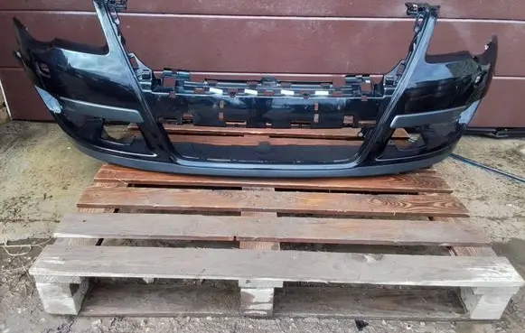 Volkswagen PASSAT B6 Front bumper 3C0807221A