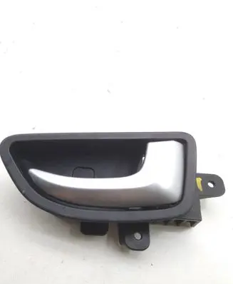 Hyundai i30 Front door interior handle 82623GD000