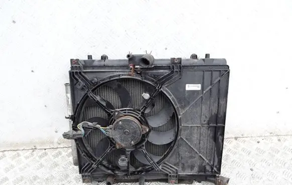 Suzuki Swift II Radiator set asdf