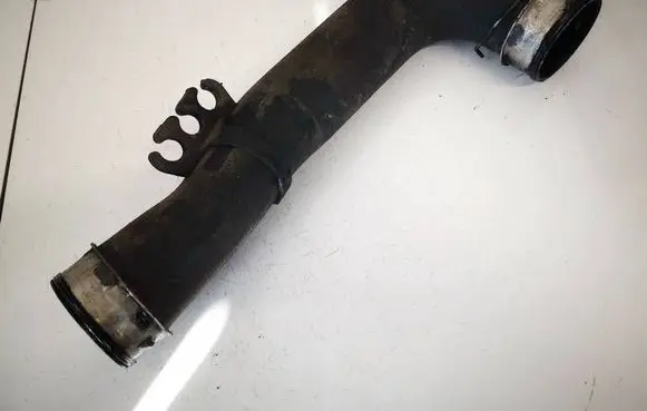 Intercooler hose/pipe