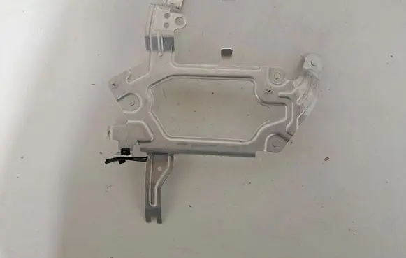 BMW 4 G22 G23 G24 G26 Holder (bracket) 9865515