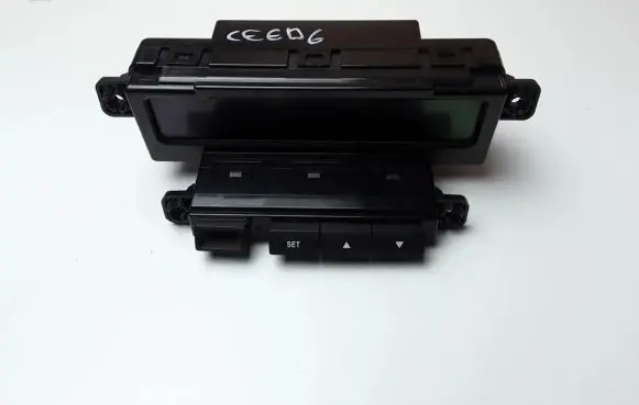 KIA Ceed Screen/display/small screen 957101H700
