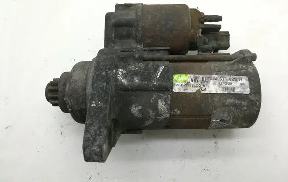 Volkswagen PASSAT B6 Starter motor 02Z911023H