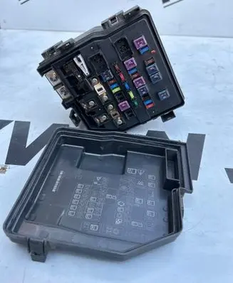 Honda Civic Fuse module 13SMJE02